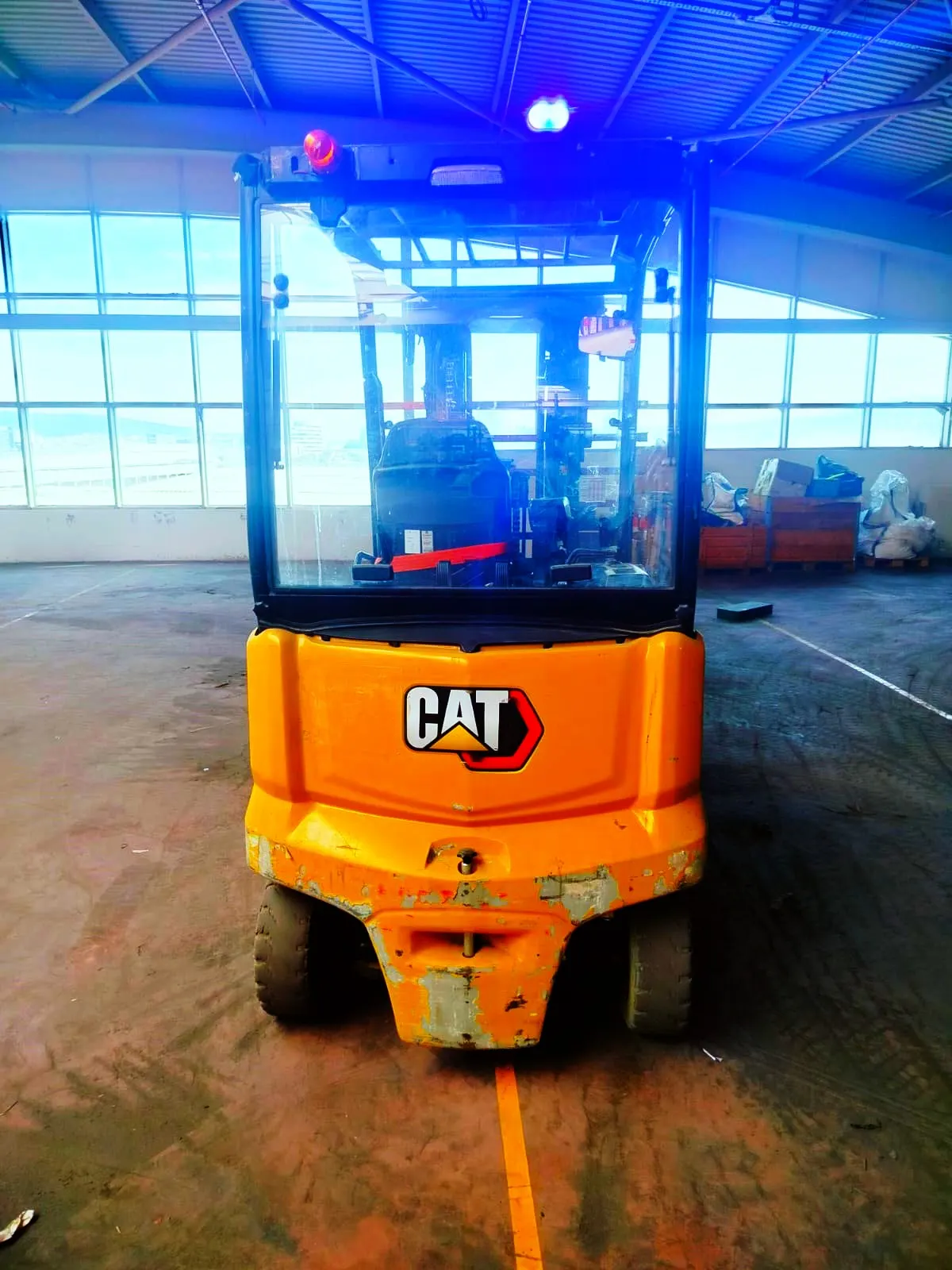 İkinci El Cat EP30ACN Elektrikli Forklift — fotoğraf 3