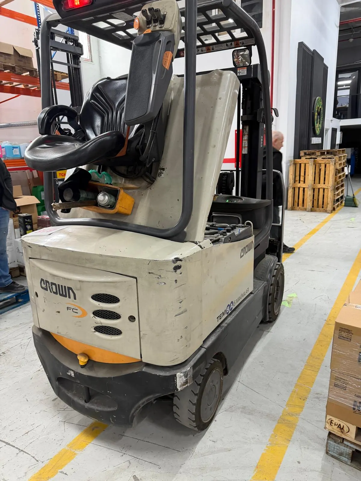 İkinci El Crown FC5225-3 Elektrikli Forklift — fotoğraf 4