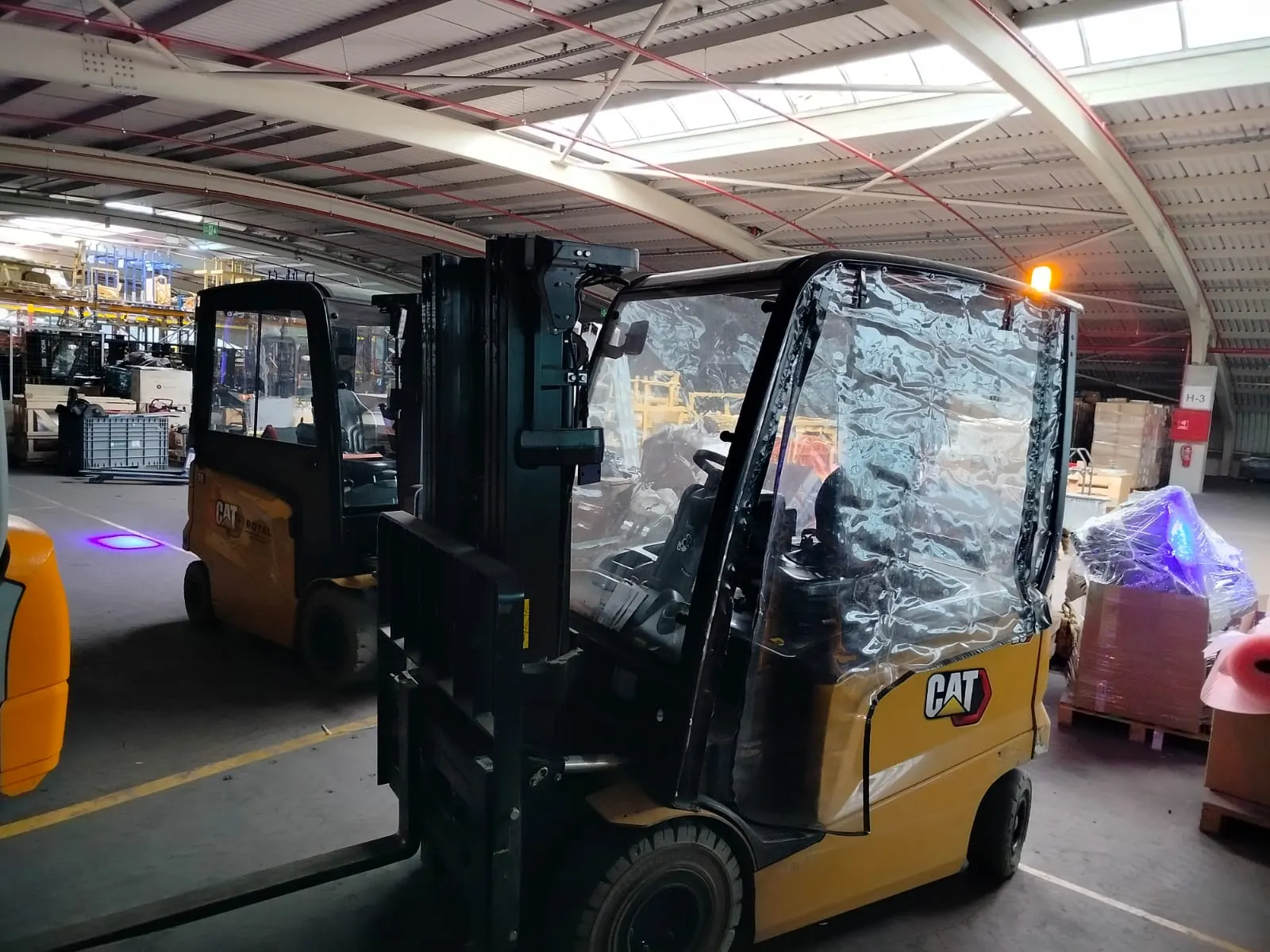 Cat EP25CN Elektrikli Forklift