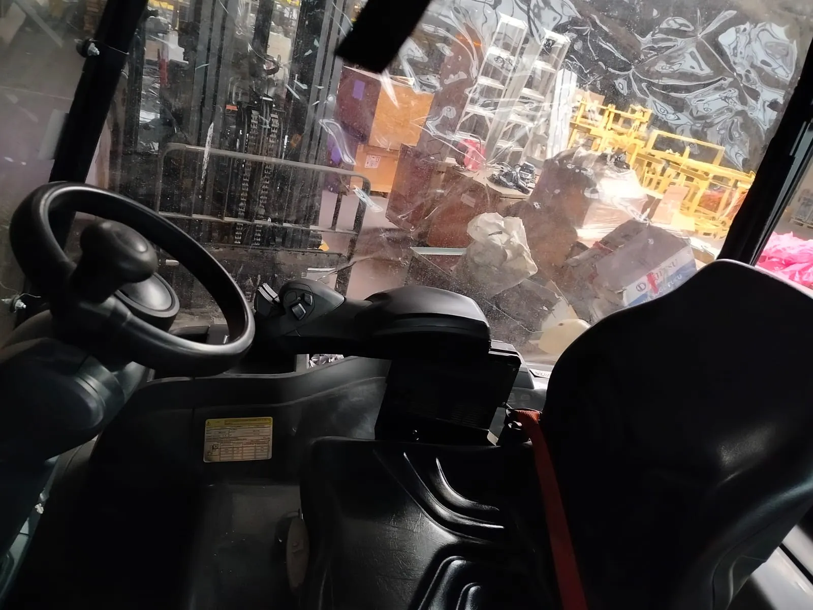 Cat EP25CN Elektrikli Forklift — fotoğraf 4