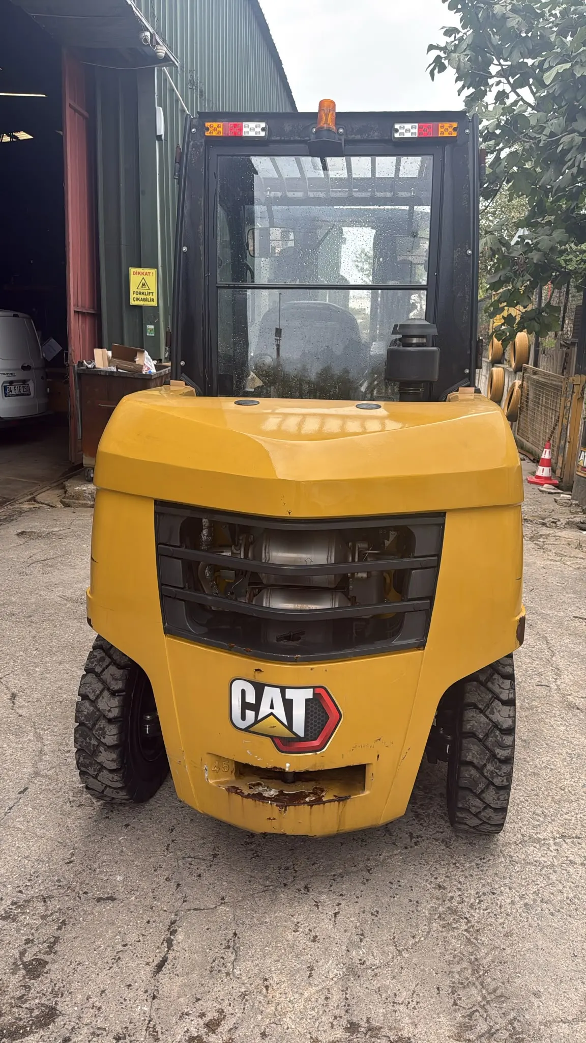 İkinci El Cat DP50CN3 Dizel Forklift — fotoğraf 3
