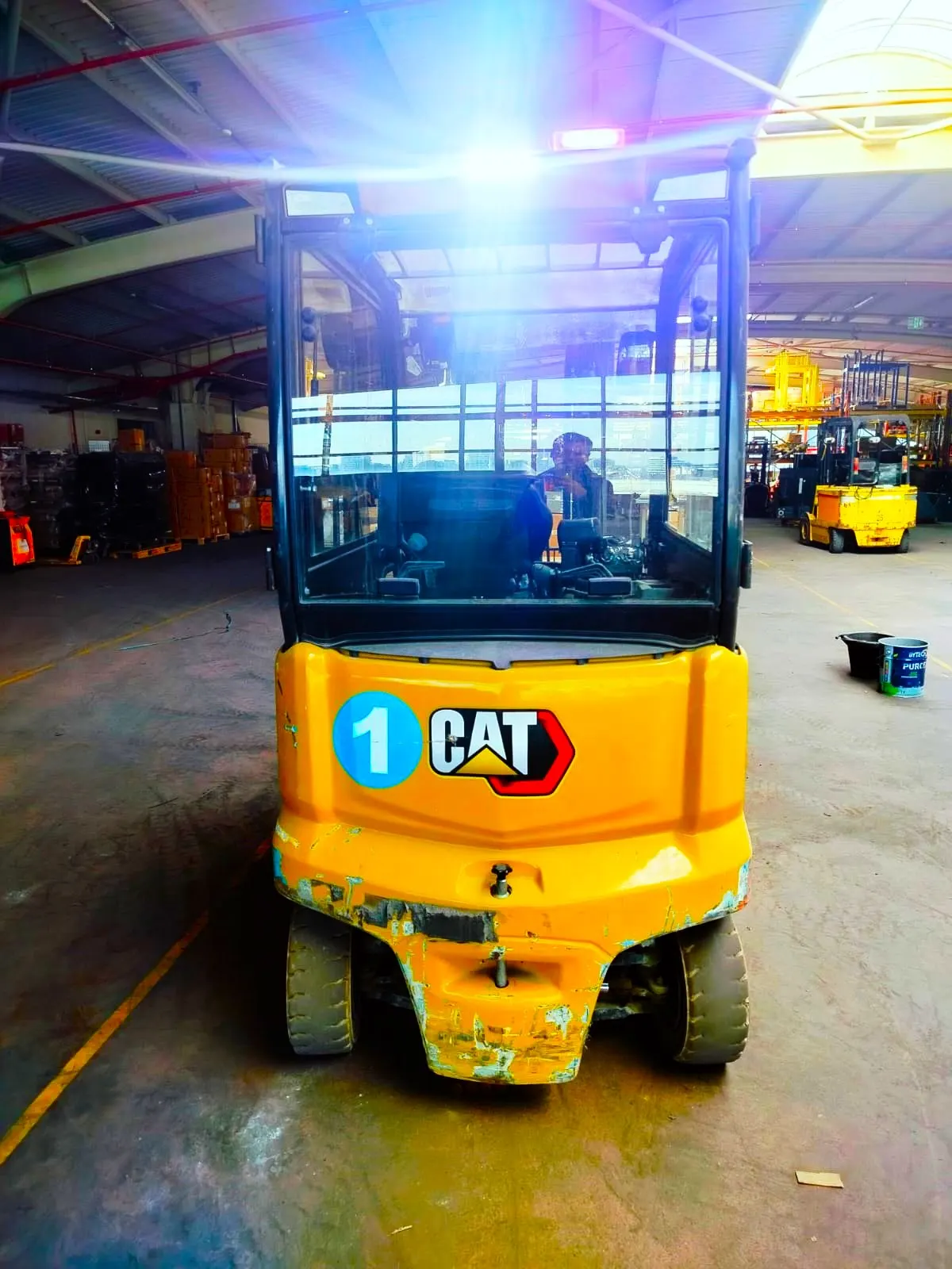 İkinci El Cat EP30ACN Elektrikli Forklift — fotoğraf 5