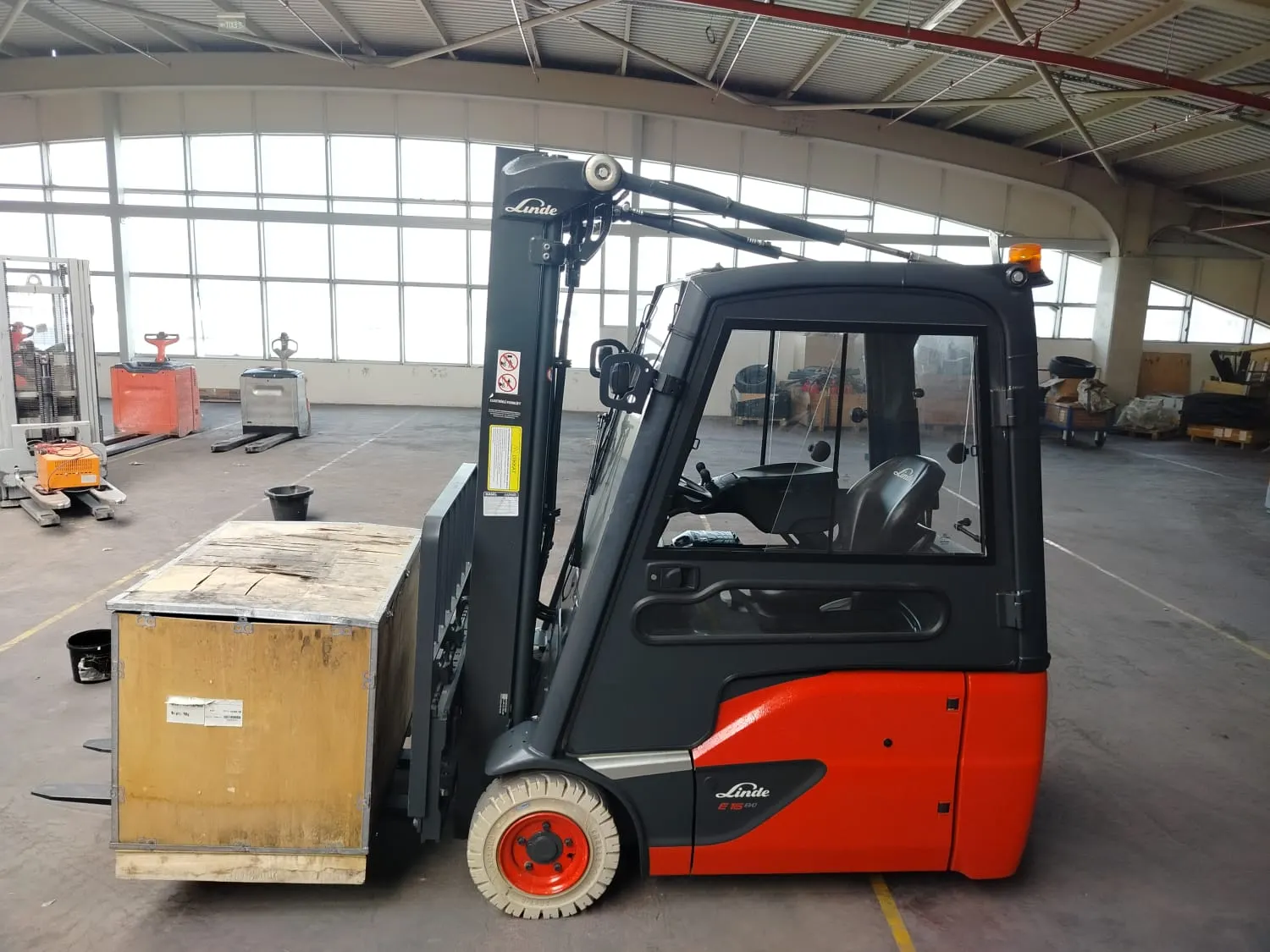 Sıfır Linde E16-386 Elektrikli Forklift — fotoğraf 2